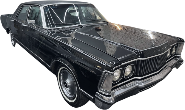 Ford Galaxie clássico atendido no Clube Drive